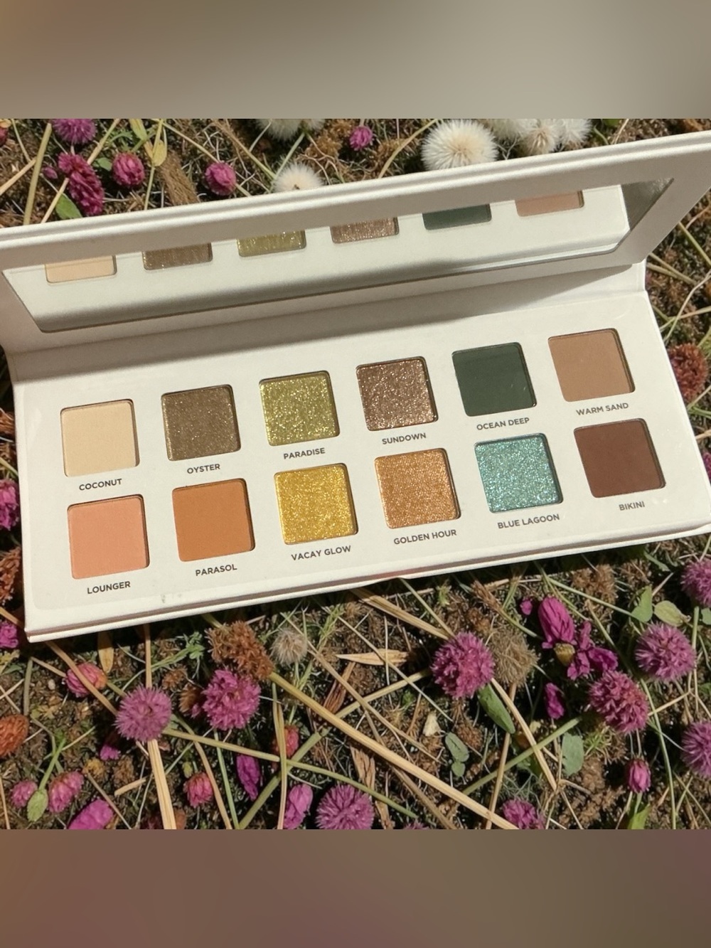 New in Box! ICONIC London Beachside Babe Eyeshadow Palette